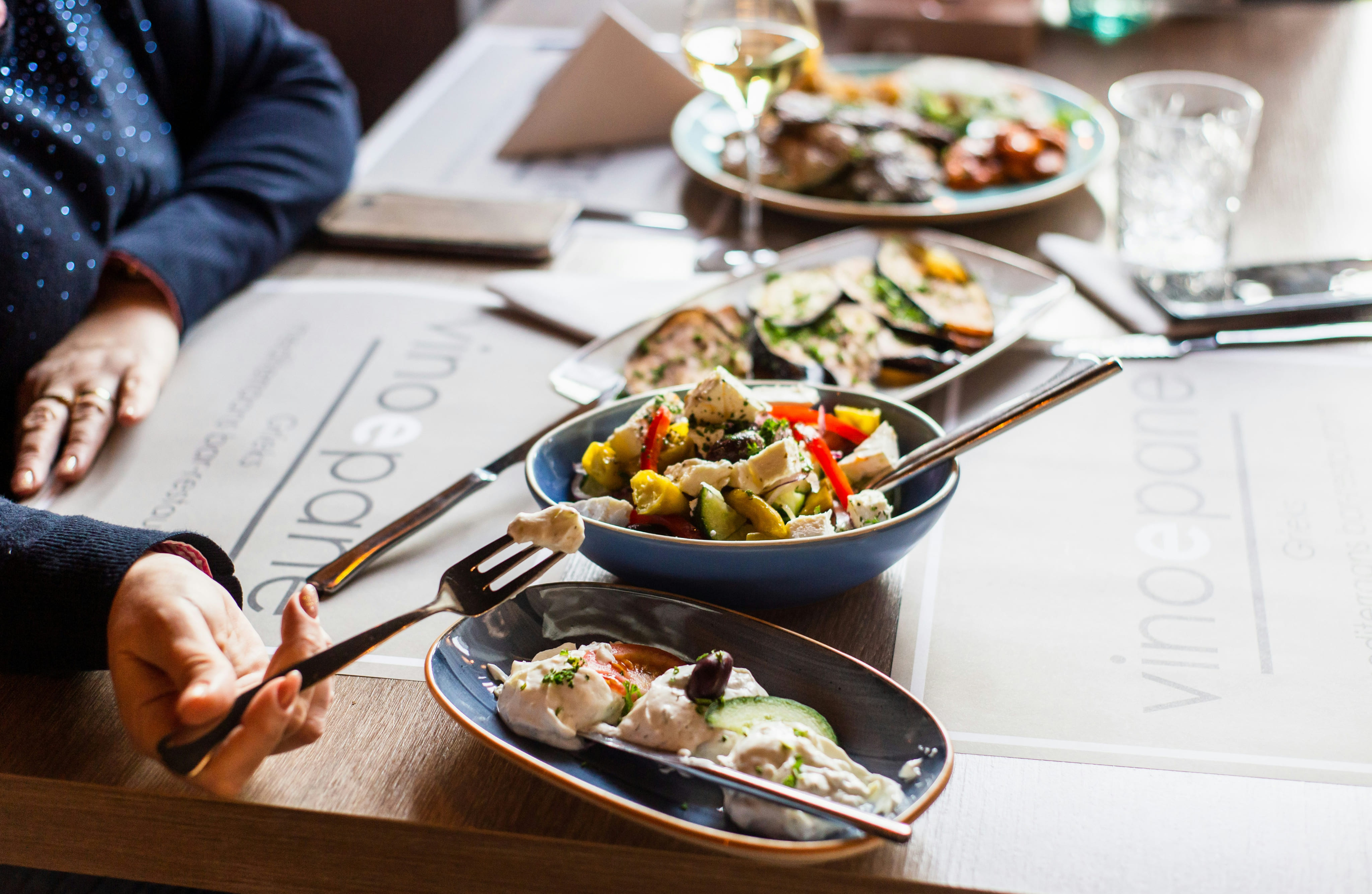 Children eating healthy school meals